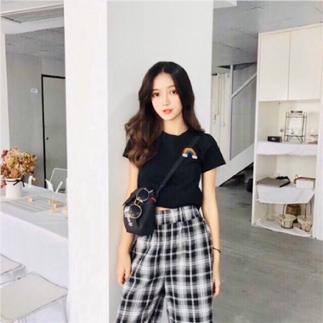 Áo croptop thêu cầu vòng siêu xinh