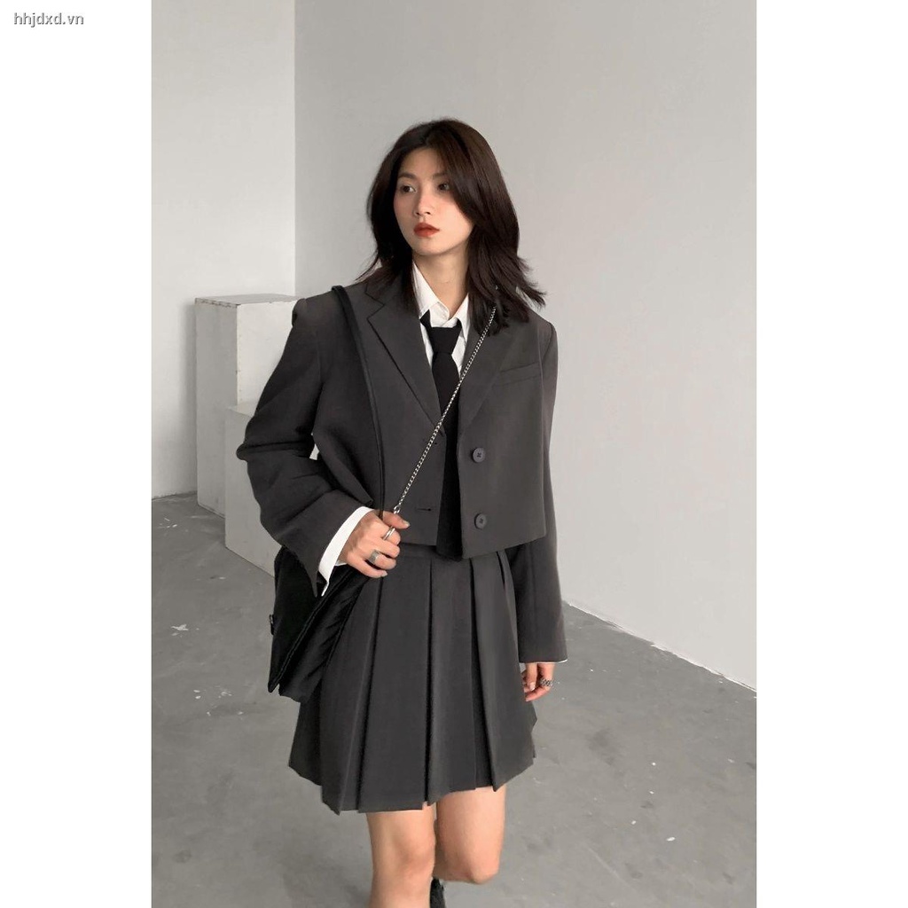 Chicven  Set Áo Khoác + Chân Váy Chữ A Xếp Ly Phong Cách Nhật Bản Cá Tính Ngọt Ngào