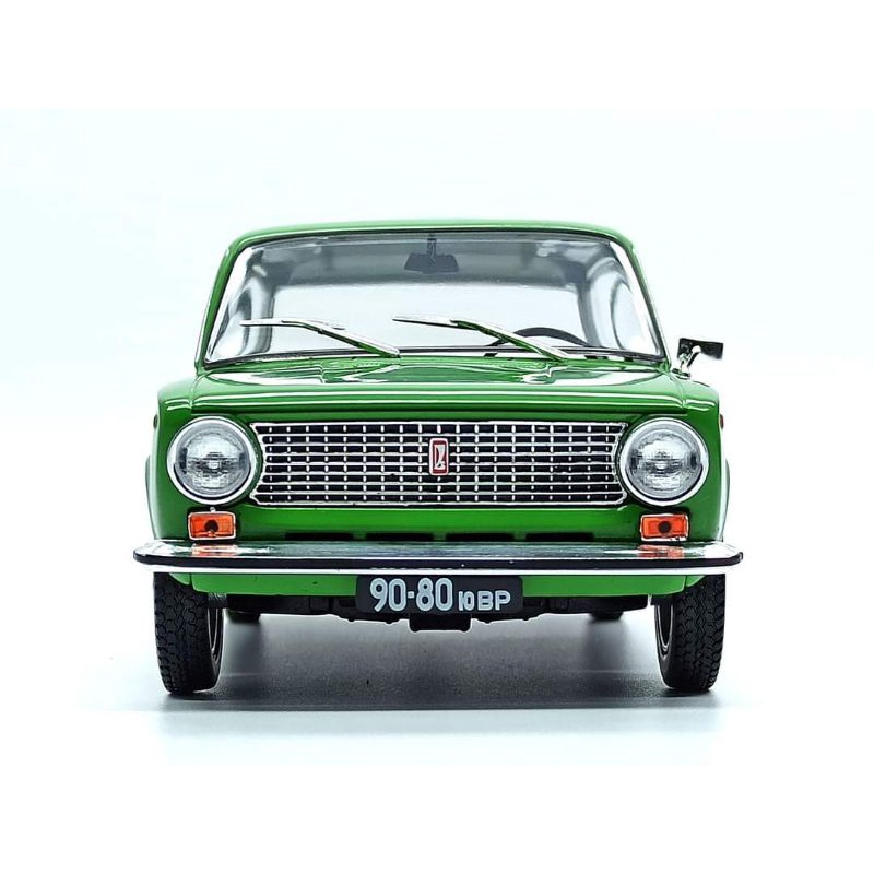 Mô hình xe Lada 21011