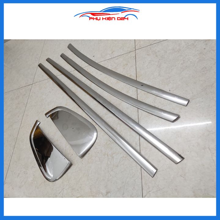 Bộ nẹp viền chân kính inox Triton 2018-2019-2020-2021-2022-2023