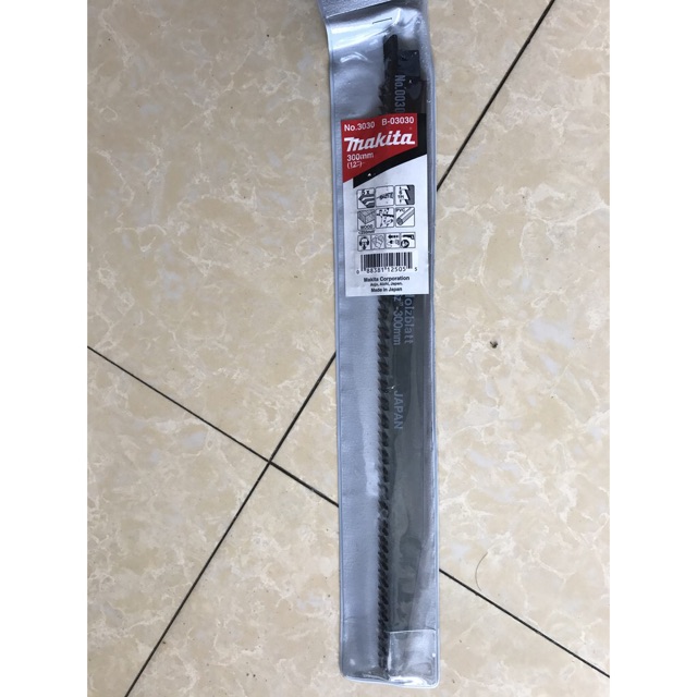 B-03030 Lưỡi cưa kiếm 300mm Makita (Cắt gỗ)