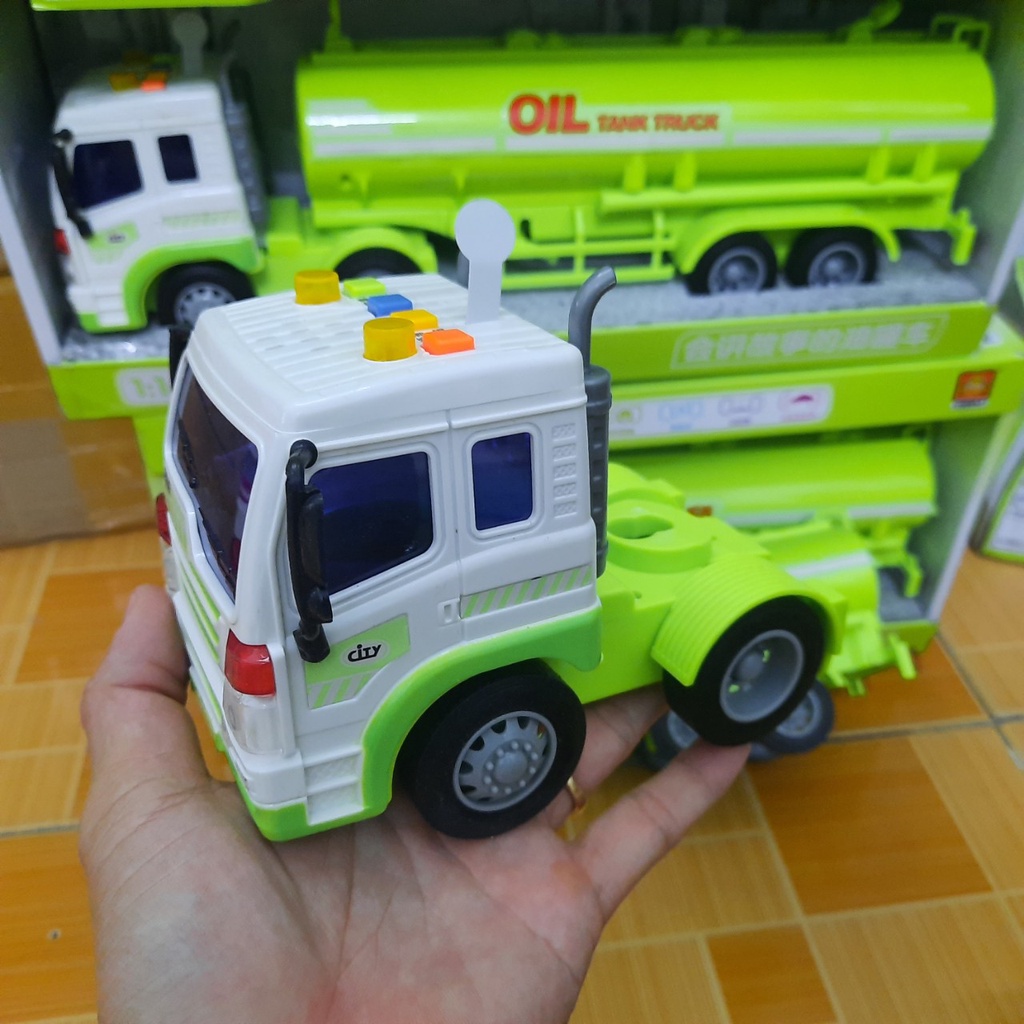 Mô hình xe ô tô đầu kéo chở dầu  đồ chơi trẻ em bằng nhựa ABS có âm thanh và đèn