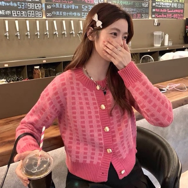 Áo khoác cardigan dệt kim mẫu ngắn dịu dàng, áo len mềm mại caro màu hồng phong cách Hàn Quốc