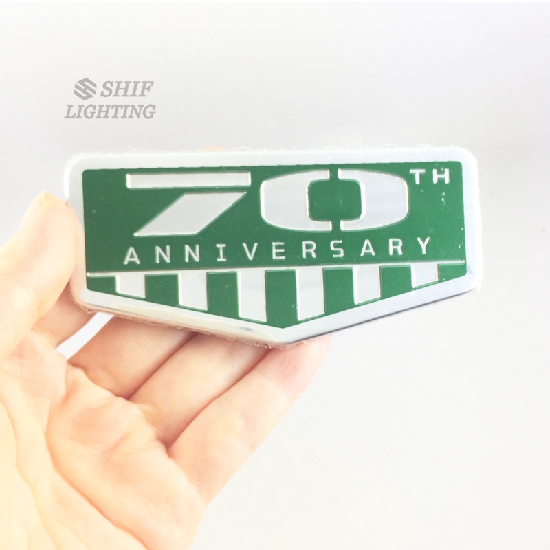 Miếng dán hình logo họa tiết chữ 70TH ANNIVERSARY làm bằng ABS trang trí xe hơi JEEP