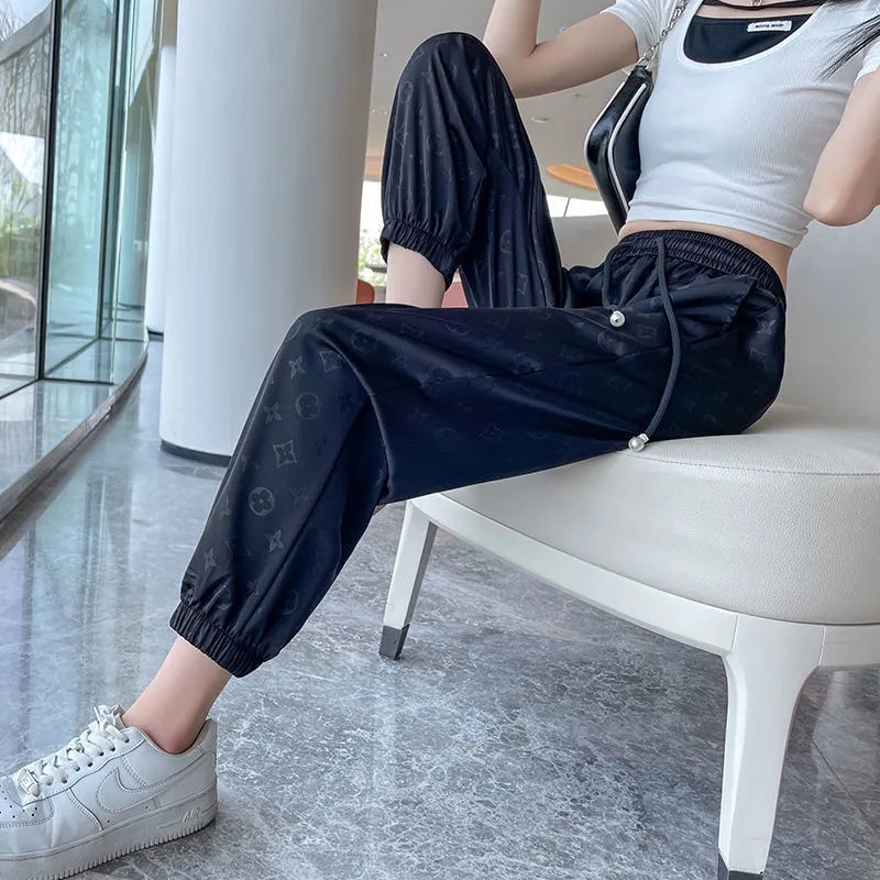 Quần Thể Thao Lưng Cao Dáng Rộng Chất Liệu Lụa Lạnh Màu Sắc Thời Trang Mùa Hè 2022 Cho Nữ