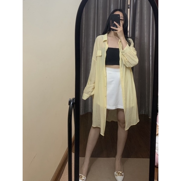 Áo sơmi đũi mỏng dáng dài thanh lý màu vàng nhạt