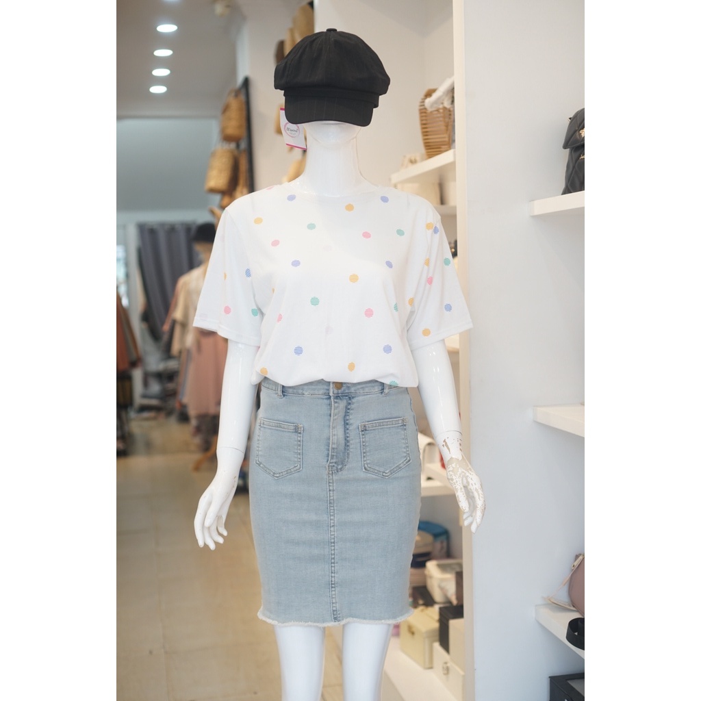 Áo thun cotton chấm bi trắng 166