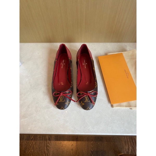 Giày búp bê mũi tròn cao cấp hoạ tiết thương hiệu Louis Vuitton LV Urban Twist da mềm êm chân