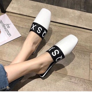 Giầy sục da bóng viền chữ