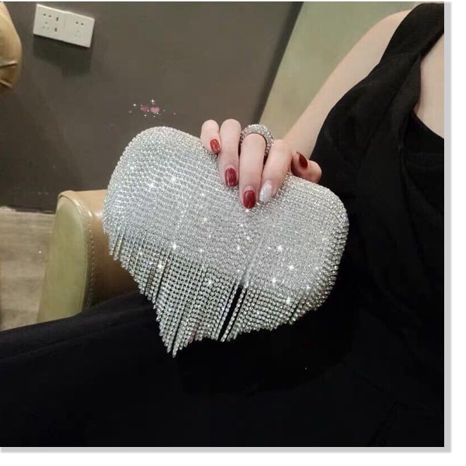 Ví dự tiệc clutch đính đá tua rua size to