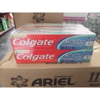 Kem đánh răng Colgate chắc răng thơm miệng 180gr