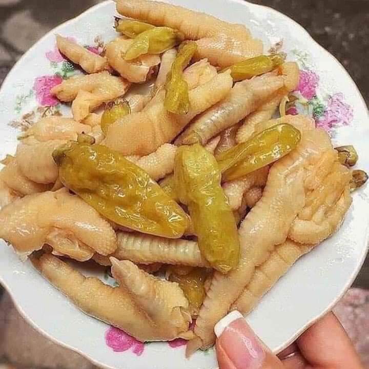 Chân gà cay YUYU❤️Chân gà cay yuyu gói 100gam trung quốc màu xanh siêu cay