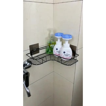 Kệ góc nhà tắm phun sơn tĩnh điện , kèm miếng dán tường siêu dính trong nhà tắm, nhà bếp tiện dụng