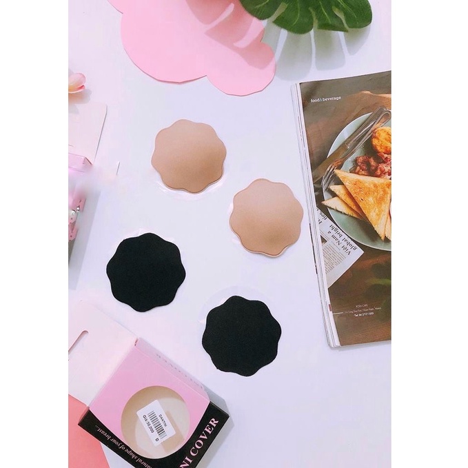 Hộp gồm 2 Miếng dán nhũ hoa silicon hình hoa mai , dán ti đi biển | BigBuy360 - bigbuy360.vn