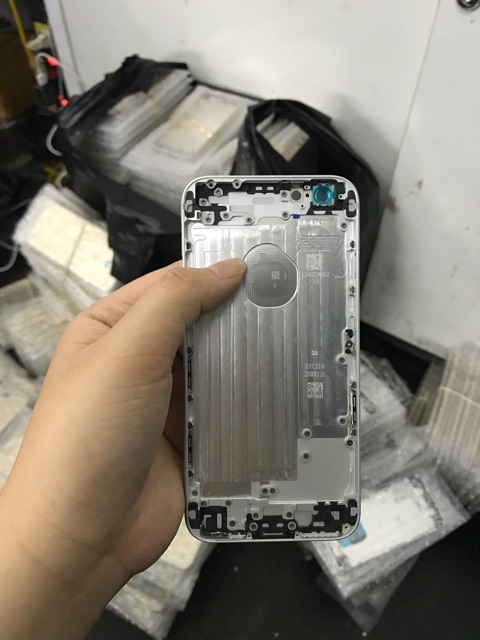 Vỏ 6G trắng zin, full phím, in imei theo máy | BigBuy360 - bigbuy360.vn
