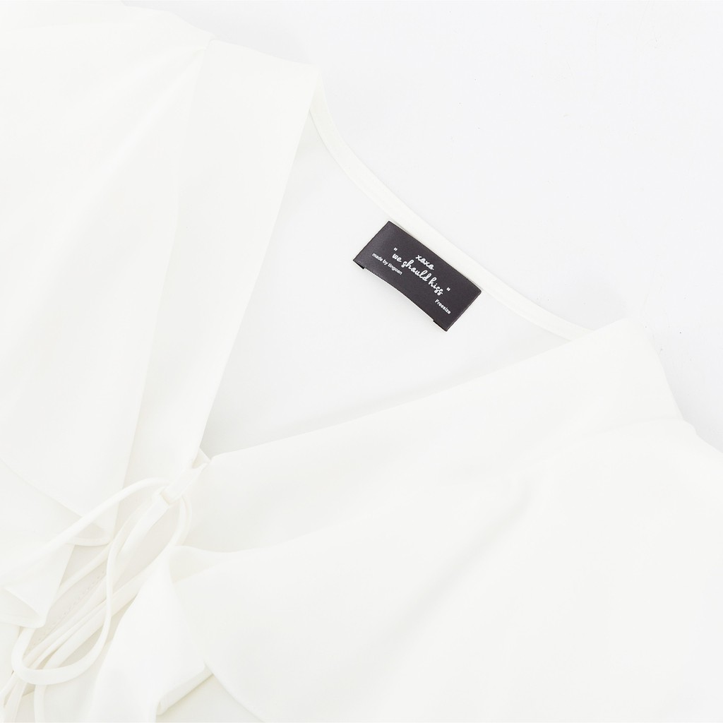 [Mã WABRTN02 giảm 10% ]Áo sơ mi lụa vai bèo chống nhăn tingoan IT’S HUNNIE BLOUSE/WH