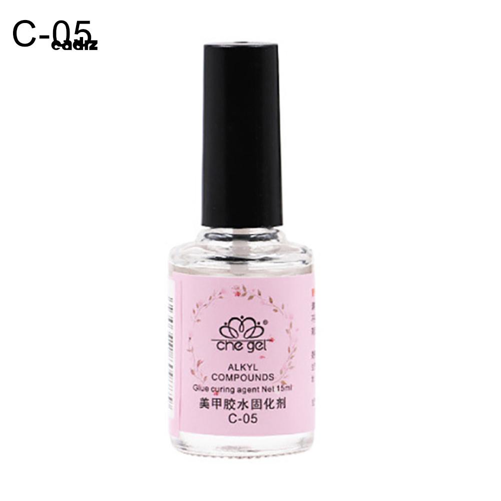 Keo dán móng giả tiện lợi