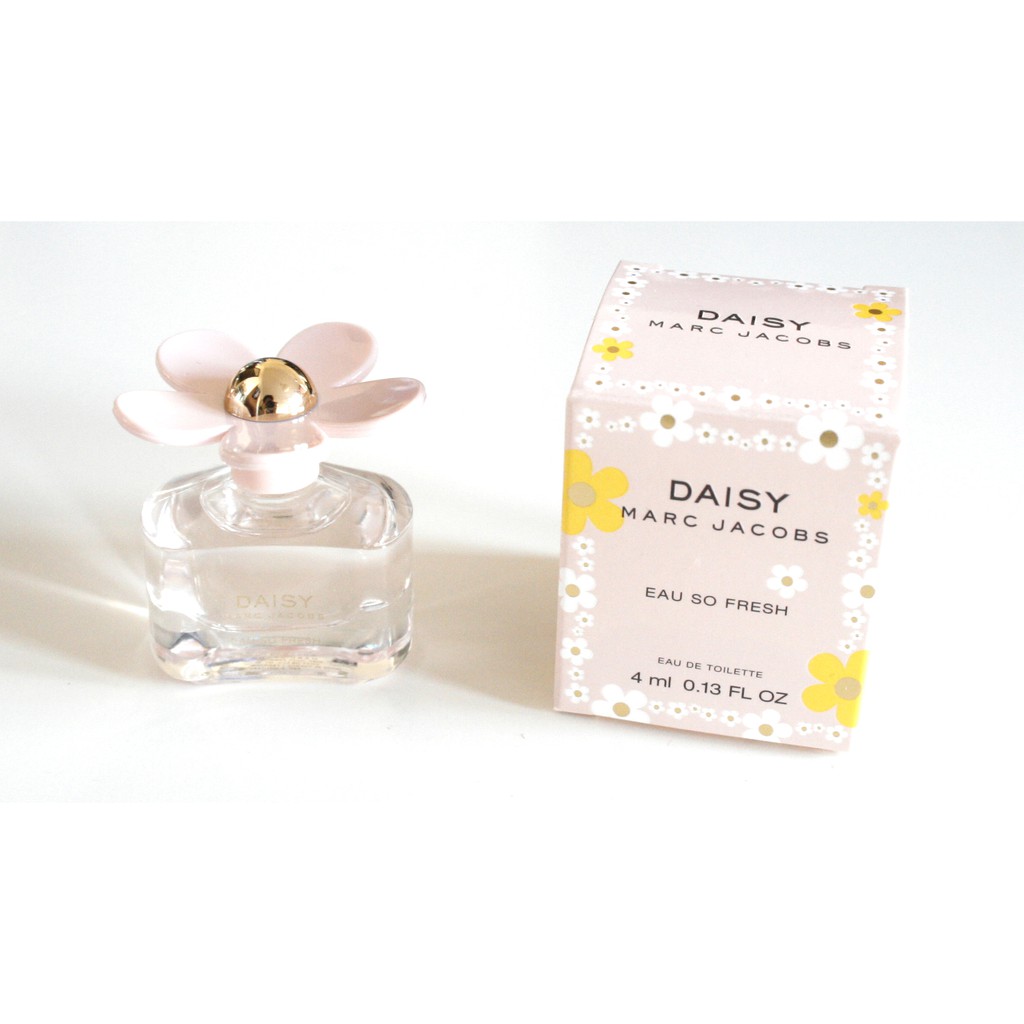 Nước hoa nữ M.a.r.c J.a.c.obs Daisy Eau So Fresh
Eau de Toilette MINI 4ml'