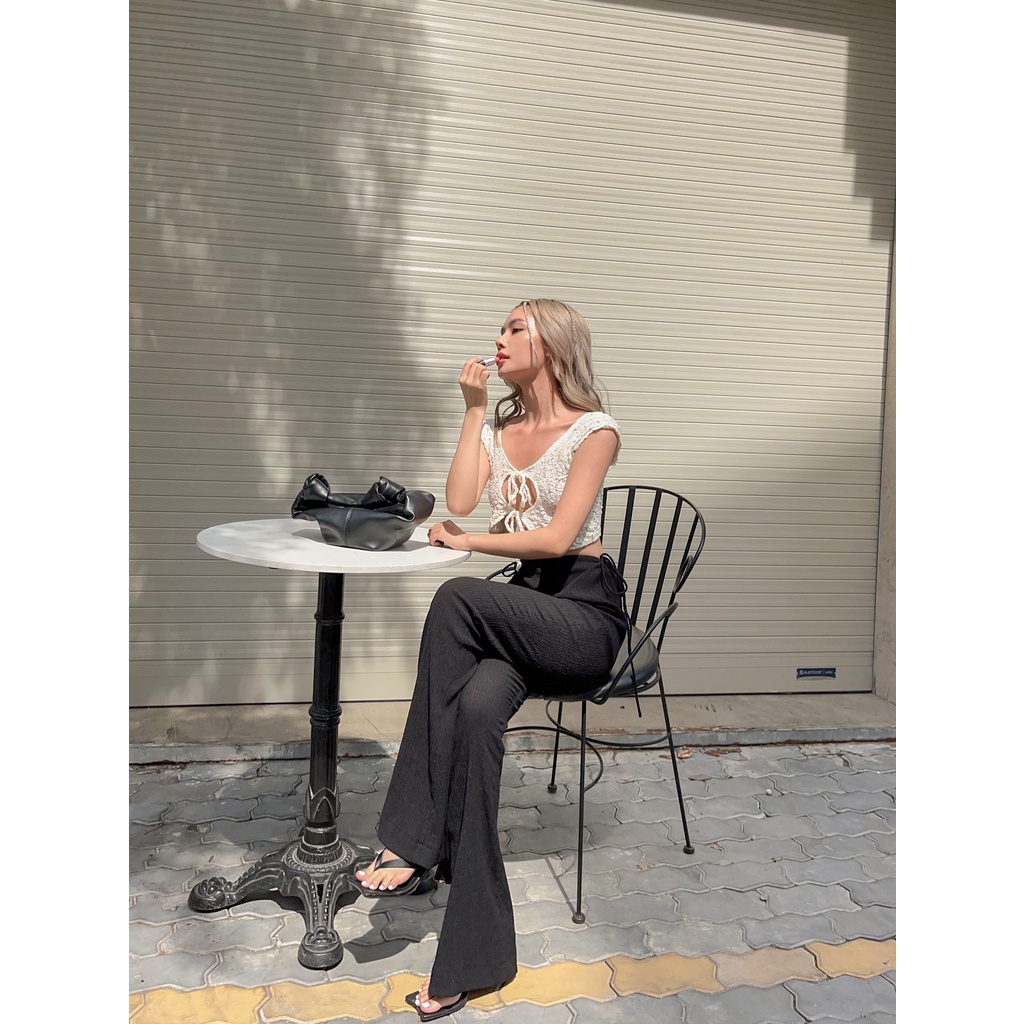 Áo croptop ren nhún cột 2 nơ AURA TOP - Tipblu