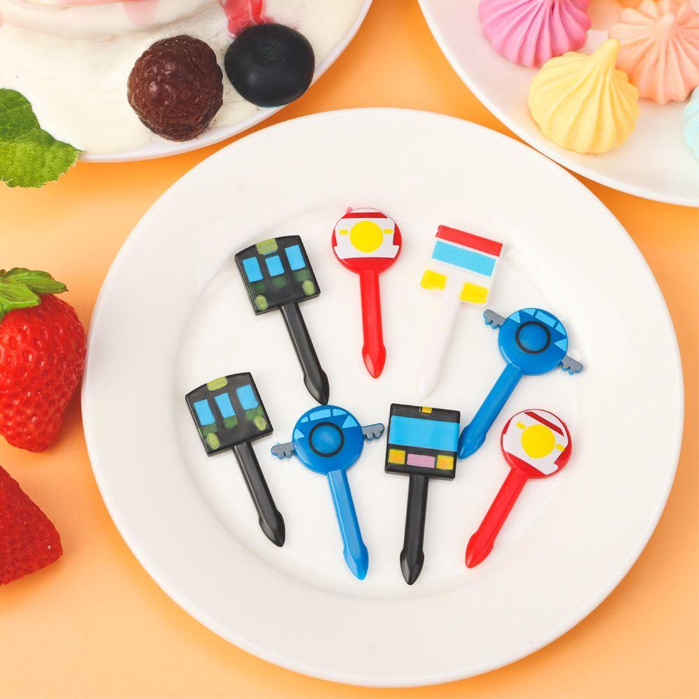 Nĩa Ăn Trái Cây Hình Dáng Dễ Thương Cho Bé