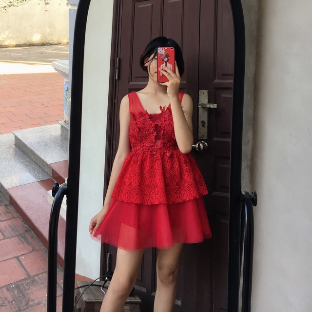 Váy công chúa đỏ