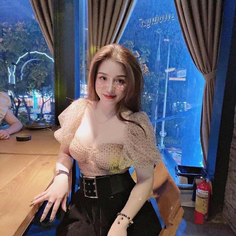 Áo bi cúp ngực tay phồng | BigBuy360 - bigbuy360.vn