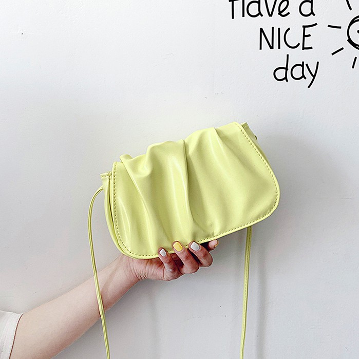 [Mã FAMAYWA2 giảm 10K đơn 50K] Túi đeo chéo nữ Style Cloud cúc hít size 20 - MomoZ Shop Uy Tín | BigBuy360 - bigbuy360.vn