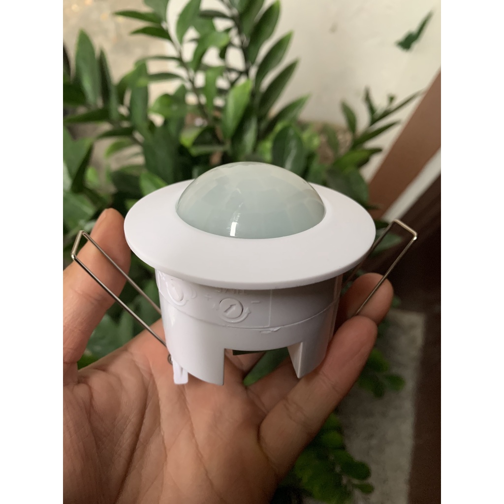 Công tắc cảm biến hồng ngoại âm trần, tự động bật tắt đèn 220V