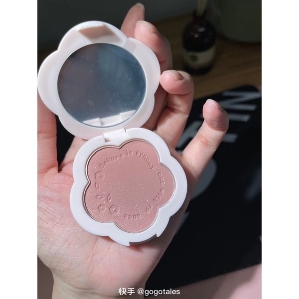 Phấn má GOGO TALES BLOOMING GIRL