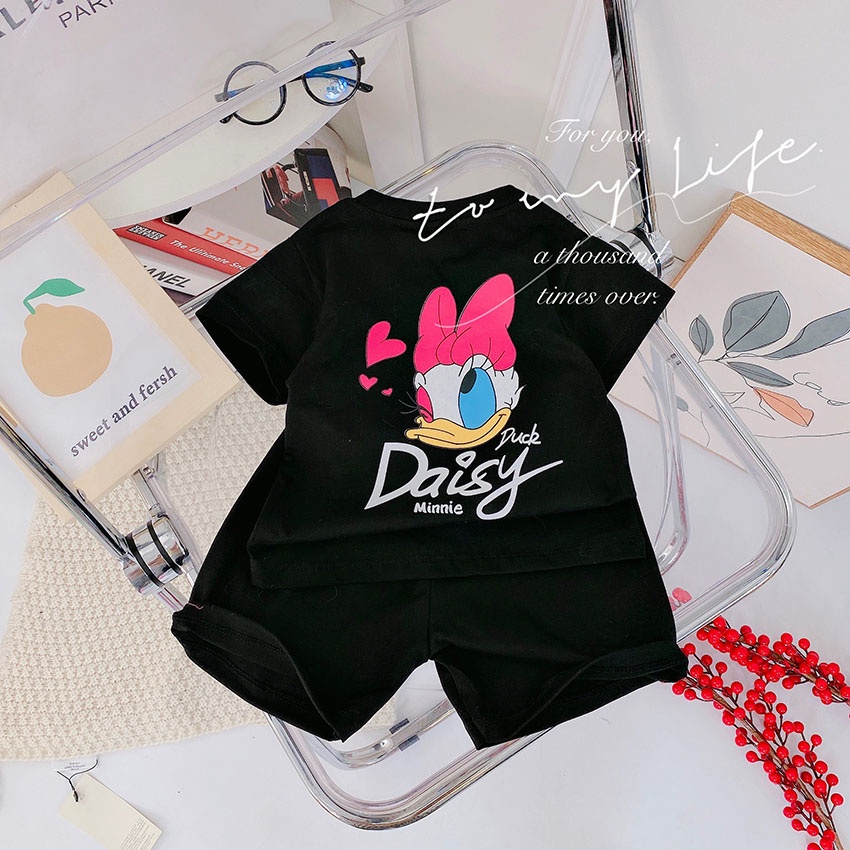 Bộ Quần Áo Trẻ Em Cộc Tay In Hình Vịt Daisy 2 Mặt Dễ Thương Vải Coton Cho Bé Gái Từ 8-21kg Mã CT43