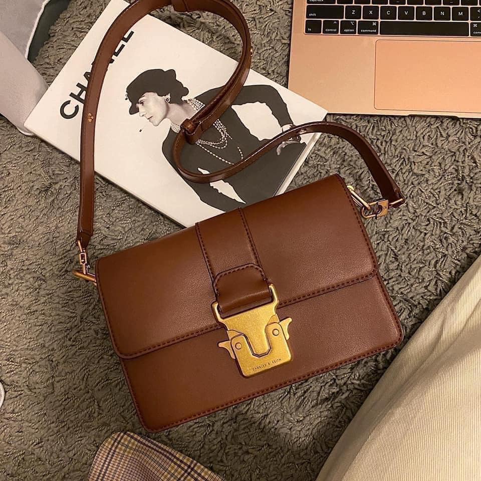 Túi xách Charles and Kieth màu nâu CK2-20781357