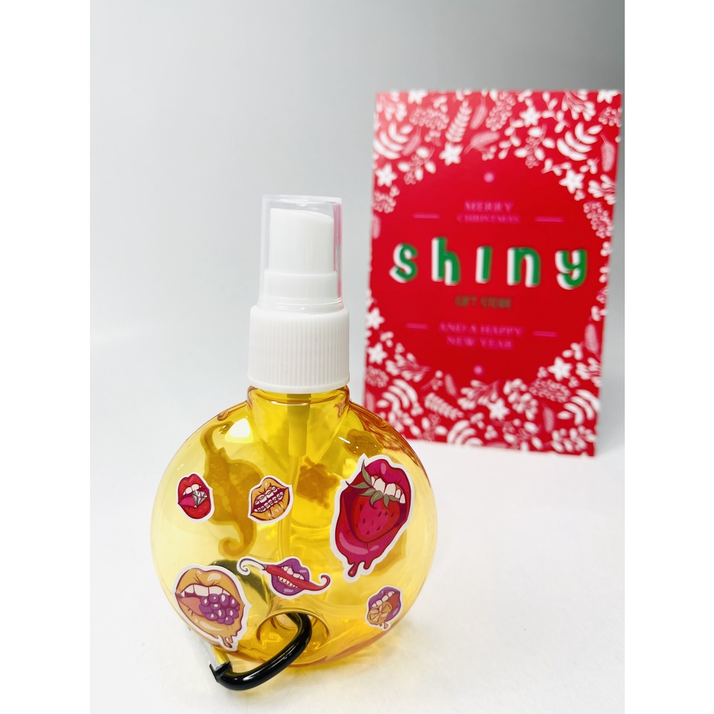 BÌNH XỊT HÌNH TRÒN 50ml KÈM TẤM DÁN HÌNH MÔI VÀ MÓC TREO ( hoặc dây bi treo ) TIỆN DỤNG - ĐA NĂNG (DIY)