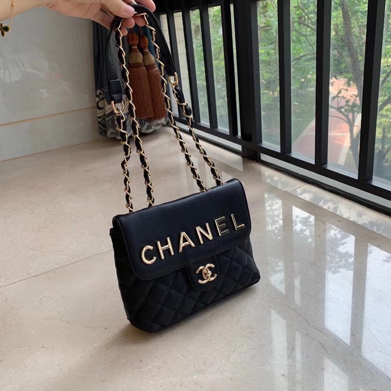 túi Chanel Vip Gift nắp logo ( sz 17x21x6cm)