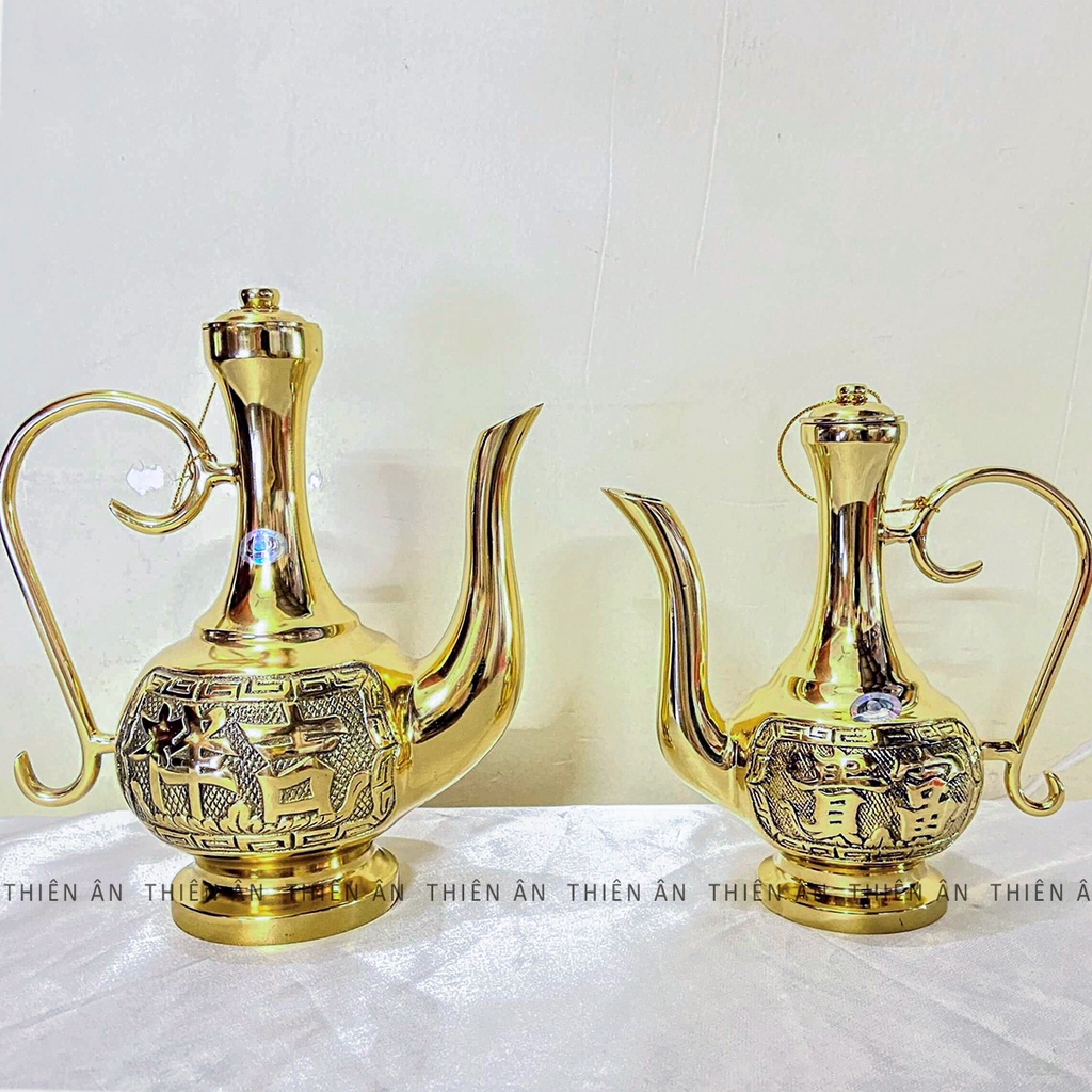 Bình rượu thờ bằng Đồng có 2 size (Nhập từ Công ty Đồng Vĩnh Tiến)