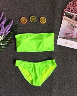 Mẫu bikini không dây sexy