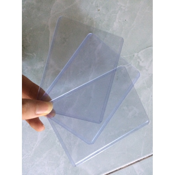 Top loader bảo vệ thẻ - chân đế trưng bày thẻ