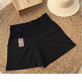 Quần Bầu🔷quầnShort đũi bầu chất siêu thoáng mát🔷có dây chun điều chỉnh🔷dễ mix đồ thiết kế bởi BÔNG STORE