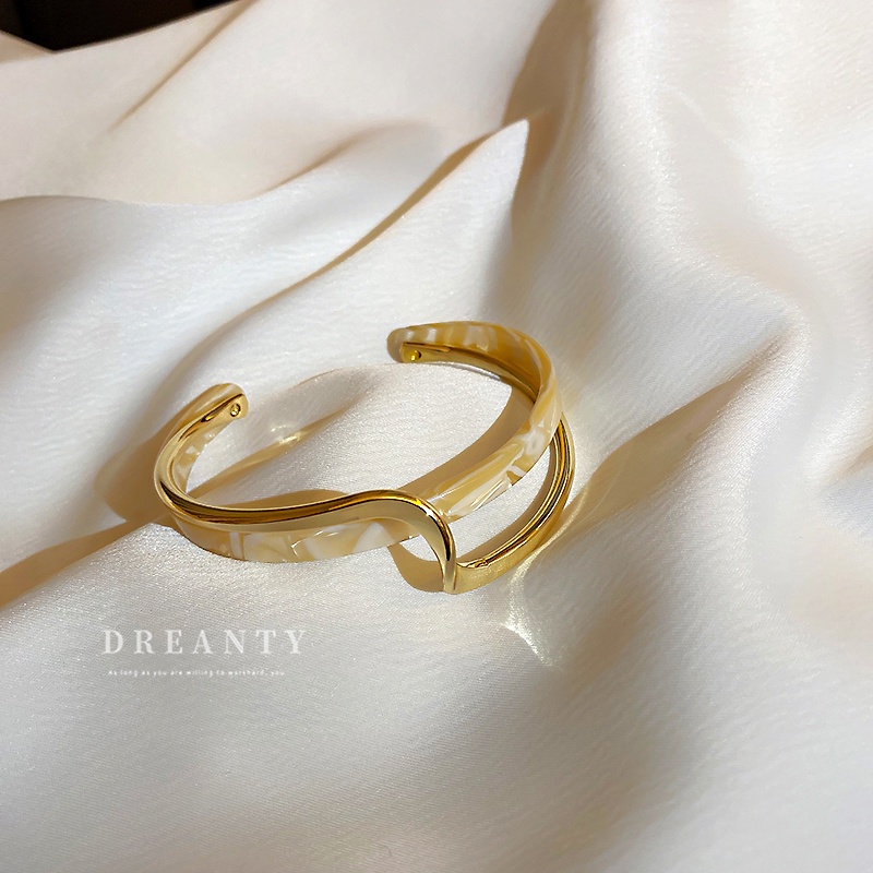 Vòng Tay Hở Mạ Vàng Họa Tiết Vỏ Sò Hình Học Phong Cách Âu Mỹ Thời Trang Cao Cấp