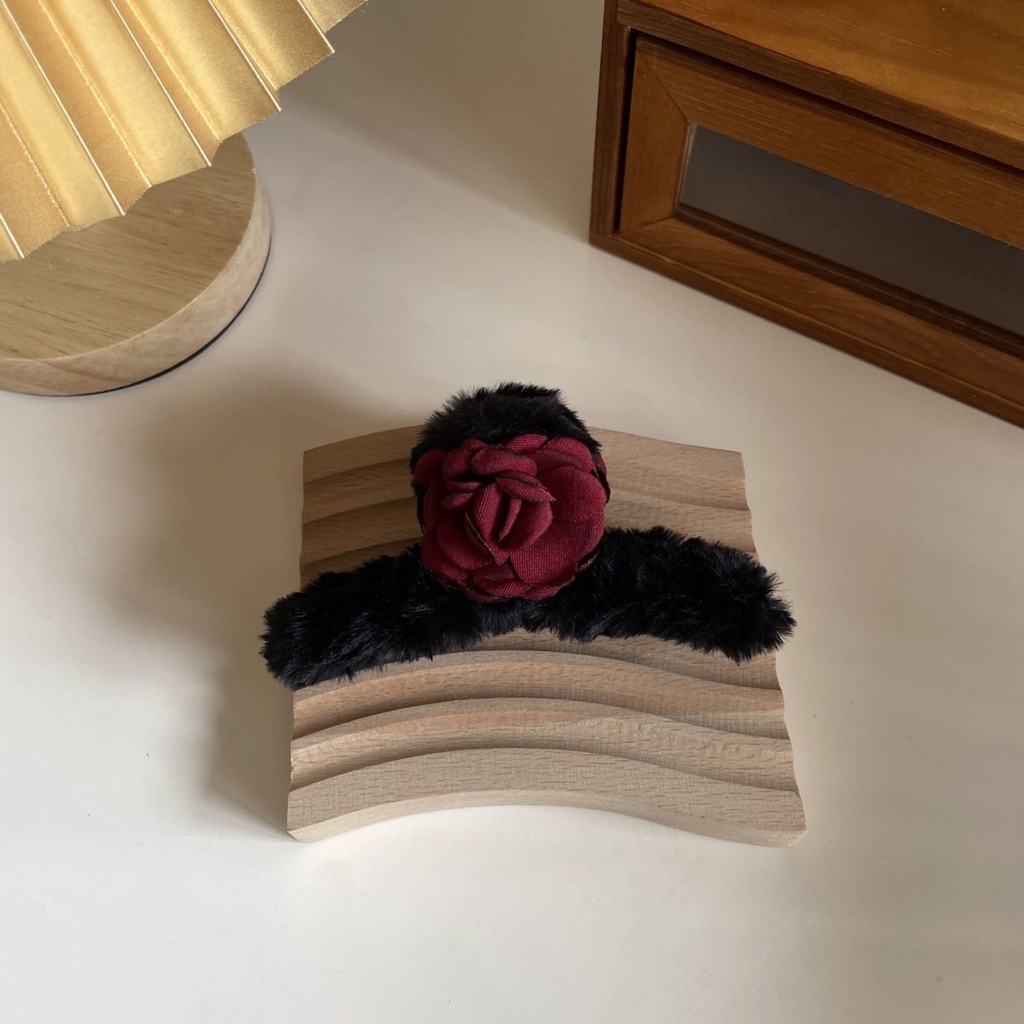 Kẹp Tóc Một Bên Hình Cá Mập Phủ Lông Nhung Tạo Kiểu Tóc Sang Trọng Thời Trang Thu Đông