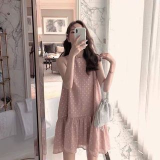 Váy chấm bi hồng