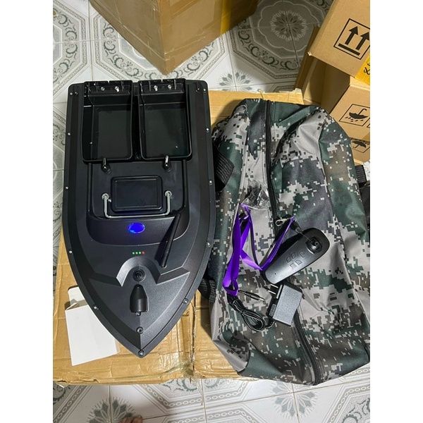 Thuyền Thả Mồi, Thuyền Thả Thính điều khiển từ xa 2 Khay định vị GPS 500m full phụ kiện