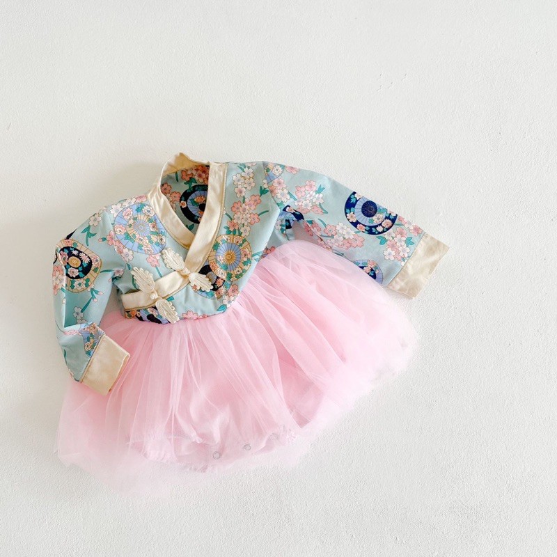 mẫu jum suit đáng yêu cho bé diện tết😍