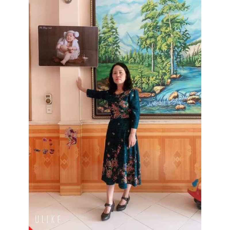 Đầm trung niên họa tiết sang trọng