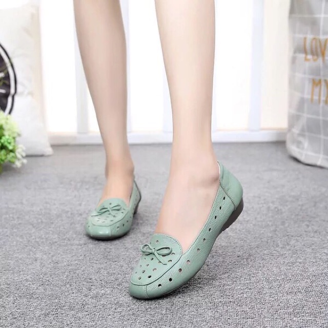 Giày búp bê da bò cắt laze siêu thoáng mát | BigBuy360 - bigbuy360.vn