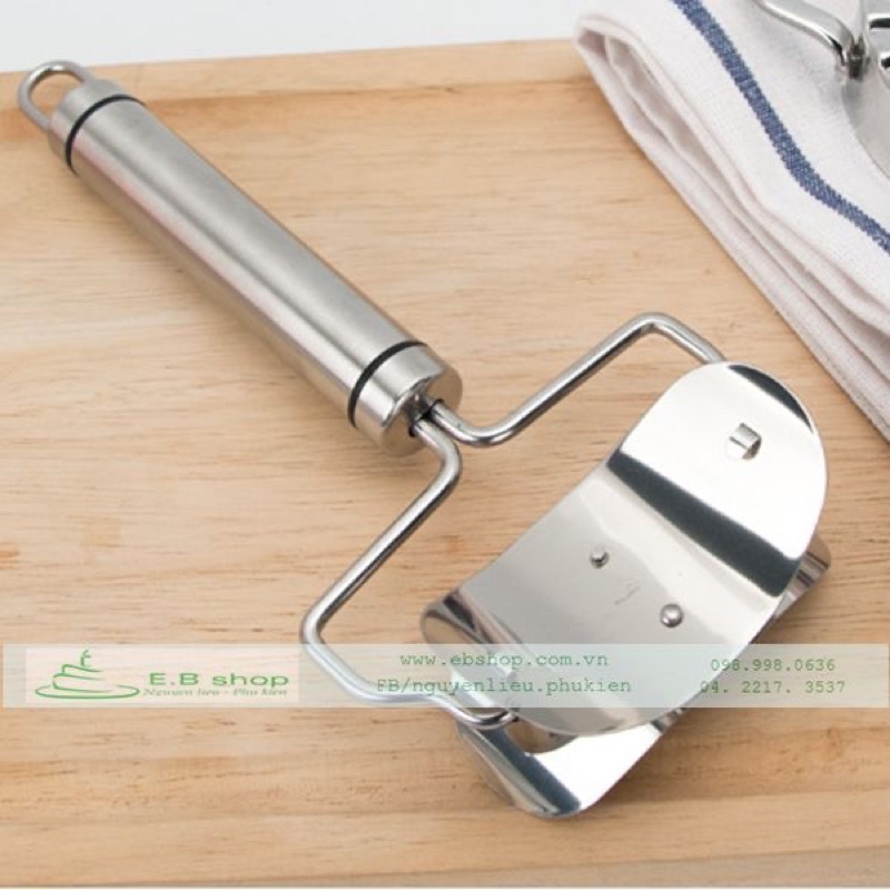 DAO LĂN CẮT BỘT LÀM BÁNH BAO, BÁNH BỘT LỌC, HÁ CẢO SỦI CẢO
