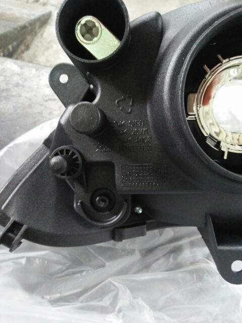 Pha đèn Sh150 2010 Ý