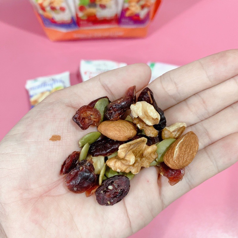 [Date 28/11/2021]Hạt tổng hợp & trái cây sấy khô Healthy Trail Mix – Organic Trail Mix Snack Packs 34g