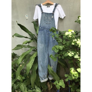 Góc 1 pass yếm jean+mũ len cục bông