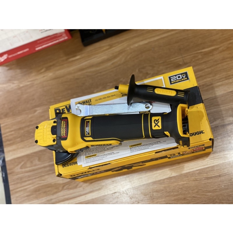 Máy mài góc pin Dewalt DCG409 - Hàng chính hãng