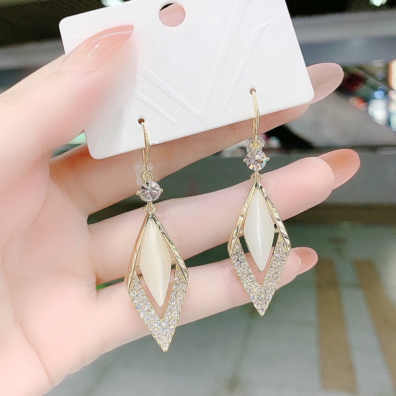Hoa tai bông tai đính đá Hàn Quốc E1668 hình thoi dài ánh kim S925 thời trang